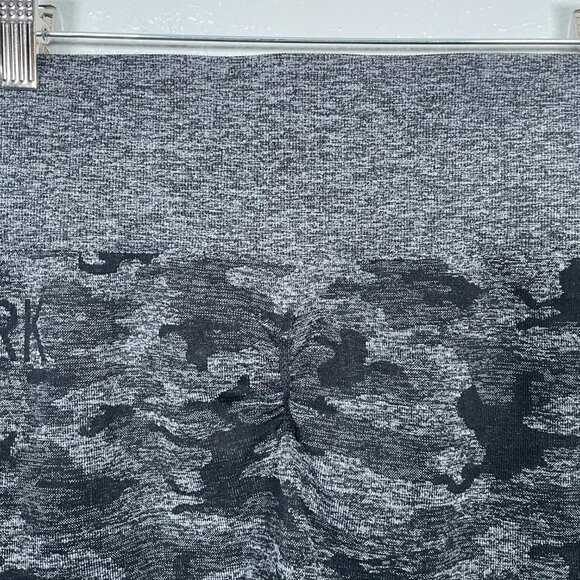 Gymshark Women M Gray Black Camo Adapt Seamless Leggings High Waisted Athleisure - Picture 8 of 9